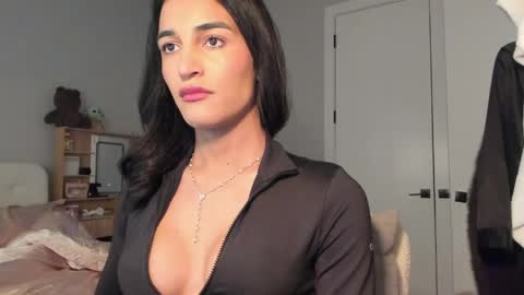 Snapshot of ariia1_ chatting on April 2026 05:29:02 AM Aria online show from April 2026 05:29:02 AM