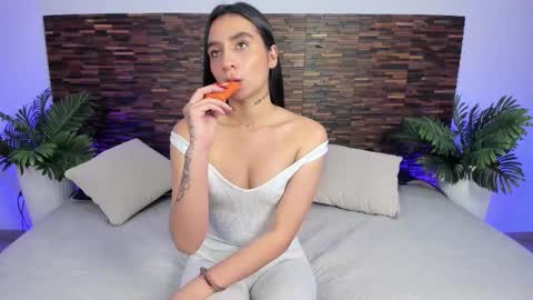 ARIANNA online show from October 2025 10:10:01 PM