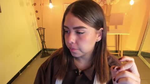  Arianna  online show from December 2025 03:17:01 PM