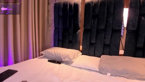 Ari Vega online show from November 2025 05:00:02 AM