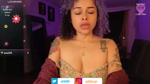 Snapshot of arikatorres chatting on October 2025 11:46:01 PM Arin online show from October 2025 11:46:01 PM