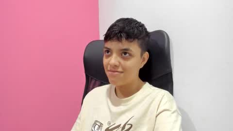 Snapshot of ariloe_quintero chatting on March 2026 01:44:01 PM Aria Cholee online show from March 2026 01:44:01 PM