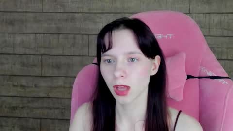 Snapshot of arinakubrick chatting on November 2025 04:18:02 PM Arinakubrick online show from November 2025 04:18:02 PM