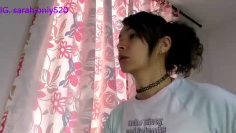 Snapshot of arisha_fox chatting on June 2026 10:02:01 PM Erik online show from June 2026 10:02:01 PM