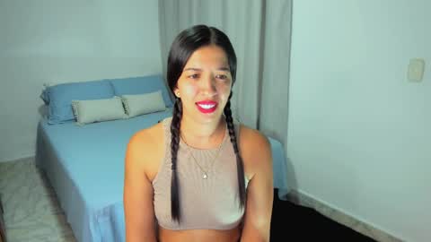 aristena_01 online show from April 2026 02:25:01 AM