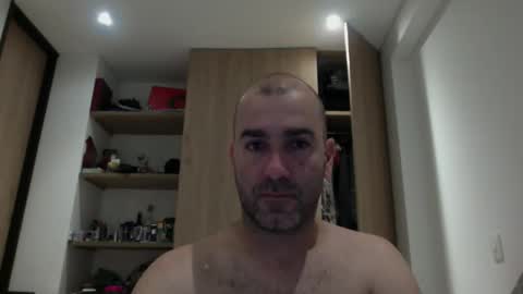 Snapshot of aristi11 chatting on December 2025 04:40:01 AM aristi11 online show from December 2025 04:40:01 AM