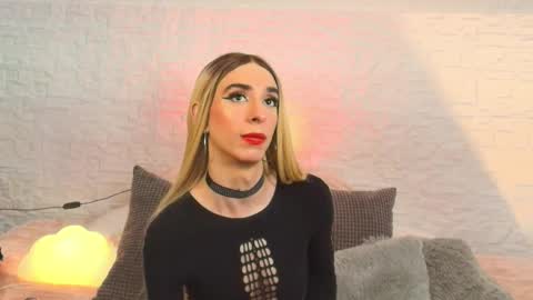Snapshot of arivega chatting on May 2026 02:55:01 PM Nice to meet you thumb up me please its important I LOOK MY BIO DOWN online show from May 2026 02:55:01 PM