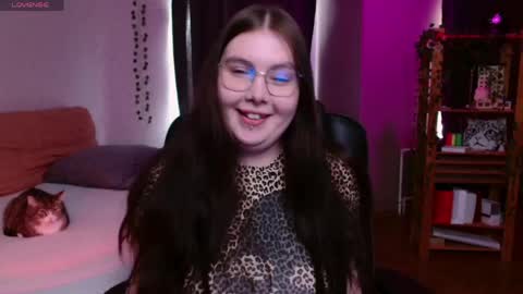 Astrid online show from May 2026 12:44:02 PM
