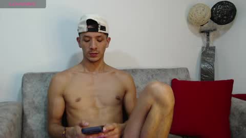Snapshot of arlen_lexxx chatting on May 2026 01:55:01 AM arlen_lexxx online show from May 2026 01:55:01 AM