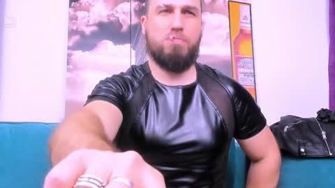 Armando online show from January 2025 05:05:02 AM