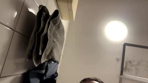 armyskater32 online show from February 2026 10:17:01 PM