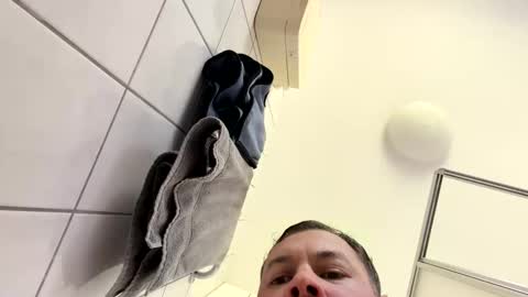 armyskater32 online show from May 2026 12:10:02 PM