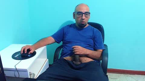 arnelux72 online show from February 2025 05:32:01 AM