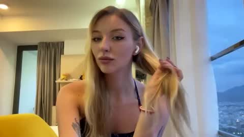Snapshot of arnettedigman chatting on August 2026 11:09:02 AM Dina 3 online show from August 2026 11:09:02 AM