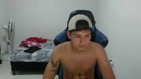 Snapshot of aron_444 chatting on August 2026 03:37:01 PM online show from August 2026 03:37:01 PM
