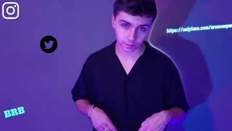 Snapshot of aron__cooper chatting on April 2026 02:31:01 AM aron__cooper online show from April 2026 02:31:01 AM