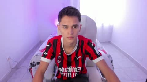 Aaron online show from September 2025 07:14:02 PM