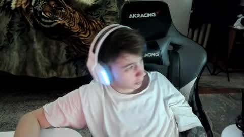 Snapshot of aron_neall chatting on March 2026 08:42:01 AM biggest penis online show from March 2026 08:42:01 AM