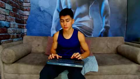 aron_pulse online show from February 2026 01:51:01 PM