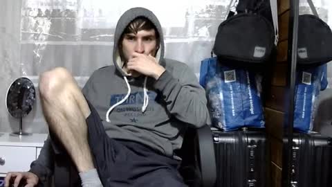 Aron G Franco online show from October 2025 04:51:02 AM