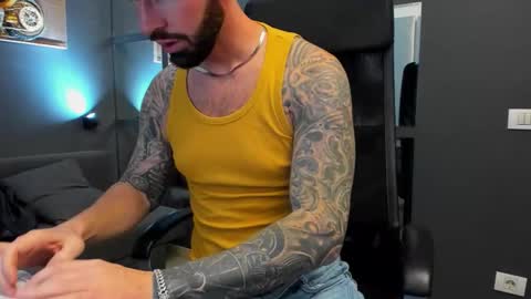 AronGrant online show from December 2025 10:42:01 AM