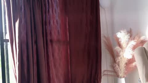   online show from May 2026 09:53:01 PM