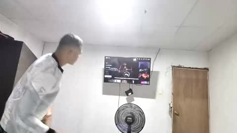 Snapshot of arrecho447648 chatting on November 2025 03:16:02 AM arrecho447648 online show from November 2025 03:16:02 AM