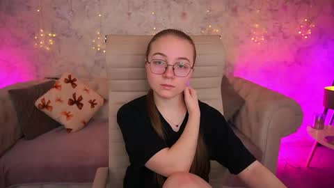 arrinawair online show from April 2026 06:50:01 AM