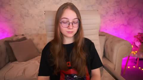 arrinawair online show from June 2026 07:10:01 AM