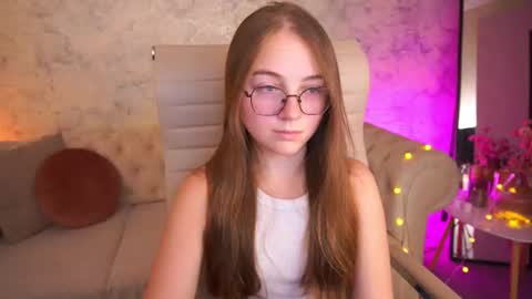 arrinawair online show from July 2026 07:11:01 AM