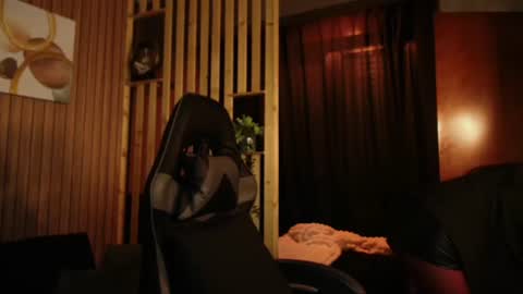      online show from June 2026 06:28:02 PM