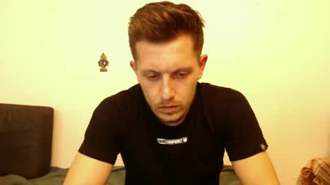 Snapshot of arromwilliam90 chatting on January 2025 07:40:01 PM arromwilliam90 online show from January 2025 07:40:01 PM