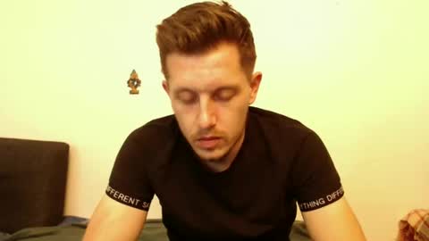 Snapshot of arromwilliam90 chatting on January 2025 04:20:01 PM arromwilliam90 online show from January 2025 04:20:01 PM