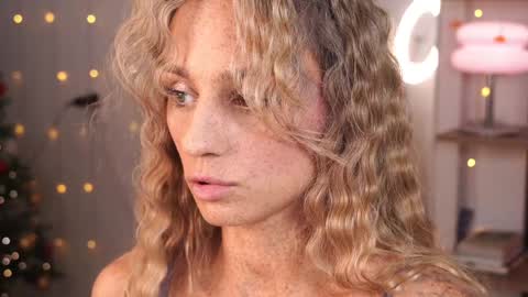 Snapshot of artease chatting on December 2024 10:23:02 AM Arti Next Streams - online show from December 2024 10:23:02 AM