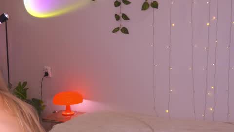 Snapshot of artease chatting on September 2025 04:36:02 AM Arti Next Streams - online show from September 2025 04:36:02 AM