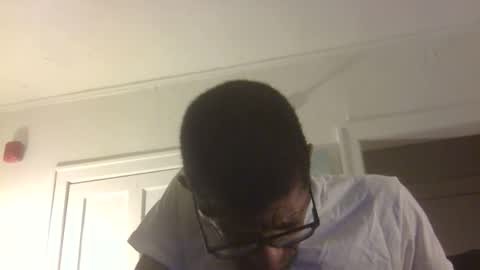 Snapshot of arteblazze chatting on May 2026 01:01:01 AM Arteblazze not daddy boy bitch or nigga online show from May 2026 01:01:01 AM