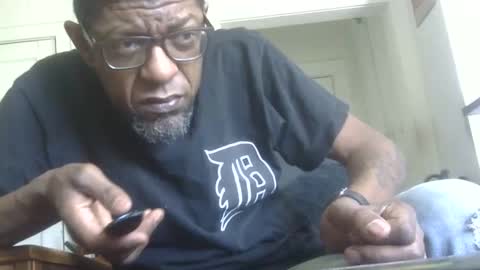 Snapshot of arteblazze chatting on May 2026 06:48:02 PM Arteblazze not daddy boy bitch or nigga online show from May 2026 06:48:02 PM