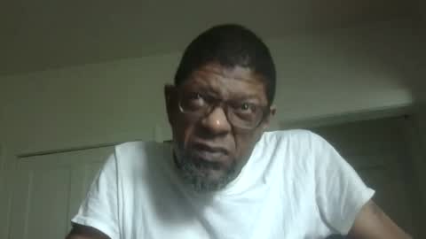 Snapshot of arteblazze chatting on May 2026 03:31:02 PM Arteblazze not daddy boy bitch or nigga online show from May 2026 03:31:02 PM