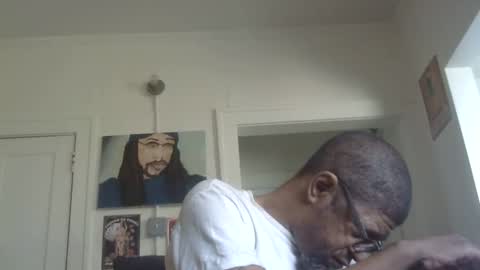 Snapshot of arteblazze chatting on May 2026 11:10:01 PM Arteblazze not daddy boy bitch or nigga online show from May 2026 11:10:01 PM