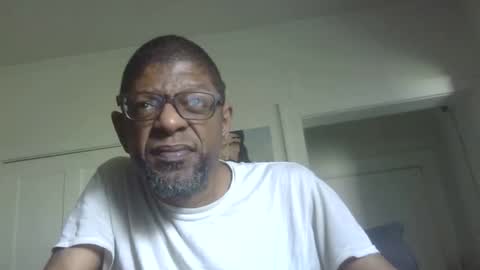Snapshot of arteblazze chatting on May 2026 04:26:01 PM Arteblazze not daddy boy bitch or nigga online show from May 2026 04:26:01 PM