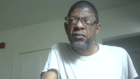 Snapshot of arteblazze chatting on May 2026 04:58:02 PM Arteblazze not daddy boy bitch or nigga online show from May 2026 04:58:02 PM