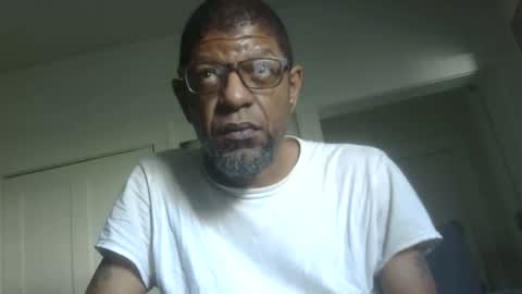 Snapshot of arteblazze chatting on May 2026 02:45:02 PM Arteblazze not daddy boy bitch or nigga online show from May 2026 02:45:02 PM