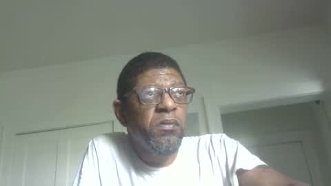Snapshot of arteblazze chatting on June 2026 02:06:02 PM Arteblazze not daddy boy bitch or nigga online show from June 2026 02:06:02 PM