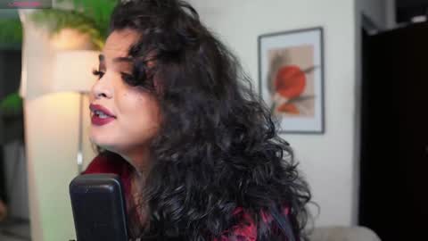 Chloe  online show from December 2024 08:07:02 PM