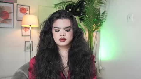 Chloe  online show from November 2025 08:42:02 PM