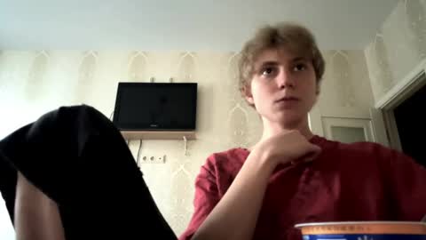 Snapshot of artem228play chatting on June 2026 01:52:01 AM artem228play online show from June 2026 01:52:01 AM