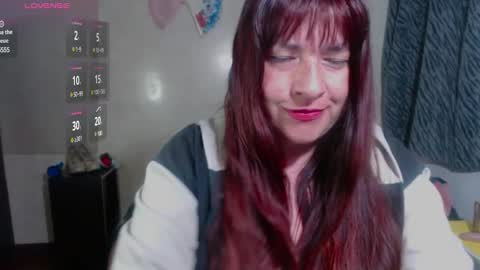 Snapshot of artemisa_bbloom chatting on January 2025 06:09:01 AM Christy. online show from January 2025 06:09:01 AM