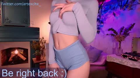 Snapshot of artexcite_ chatting on March 2025 11:58:01 AM Lina online show from March 2025 11:58:01 AM