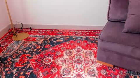 Linda  independent model artgeea online show from October 2025 03:52:01 PM