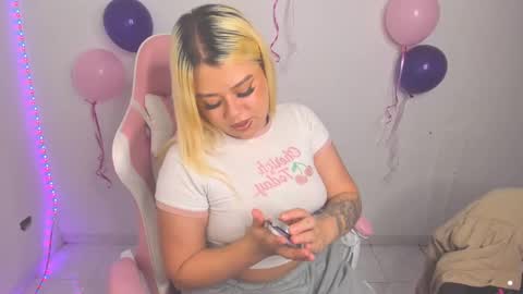 Val online show from November 2025 01:16:01 AM